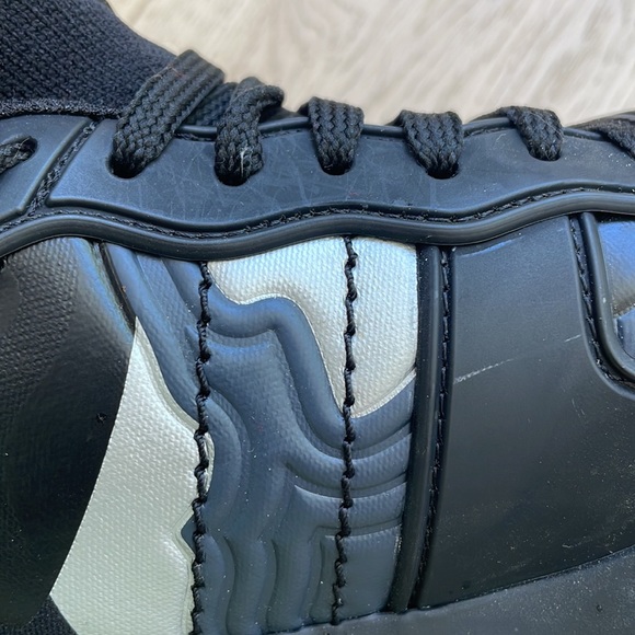 Valentino Garavani Rockrunner Plus Sneakers - Picture 12 of 14